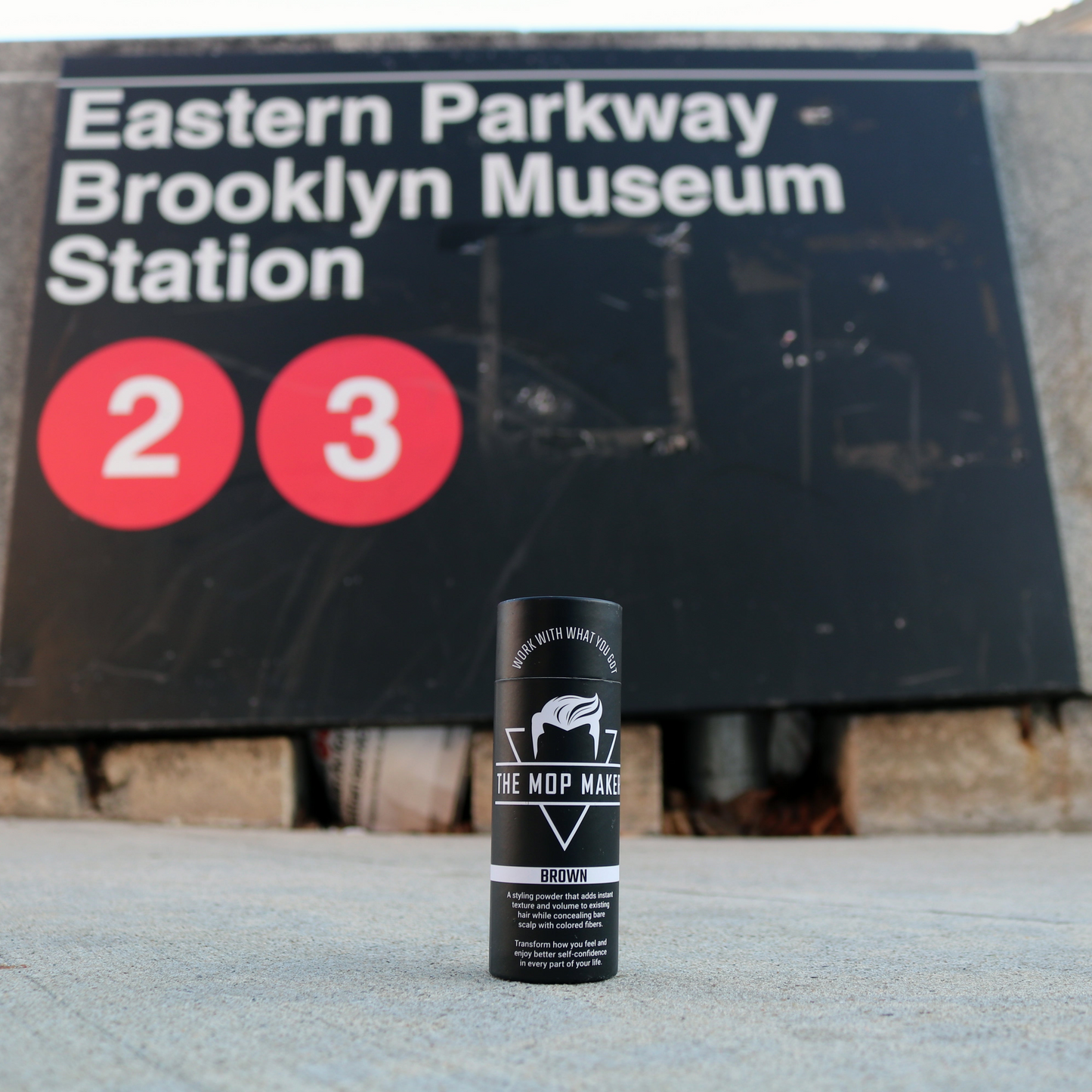 MOP MAKER - NEUTRAL BROWN w/ Removal Wipe